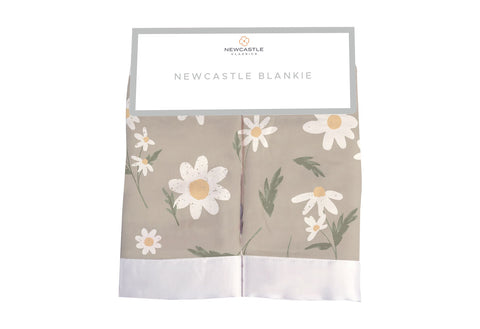 White Daisy Bamboo Newcastle Blankie